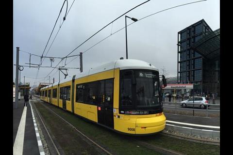 tn_de-berlin_M5_tram_Hbf_02.jpg